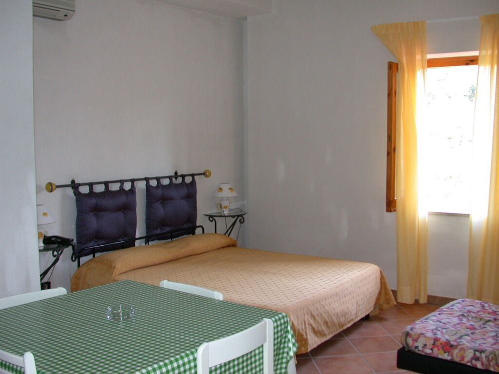פאלינורו Residence Hotel Eden מראה חיצוני תמונה