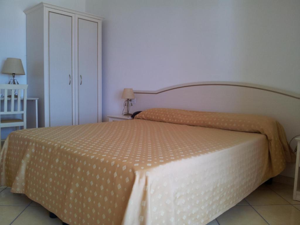 פאלינורו Residence Hotel Eden מראה חיצוני תמונה