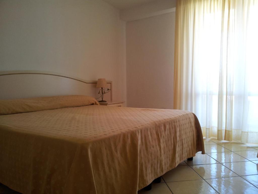פאלינורו Residence Hotel Eden מראה חיצוני תמונה