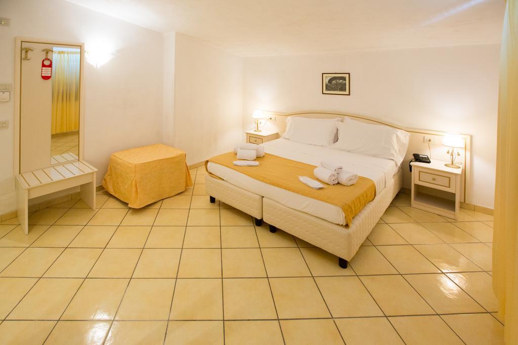 פאלינורו Residence Hotel Eden מראה חיצוני תמונה